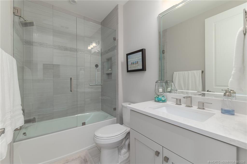 1280 NE Langford Lane