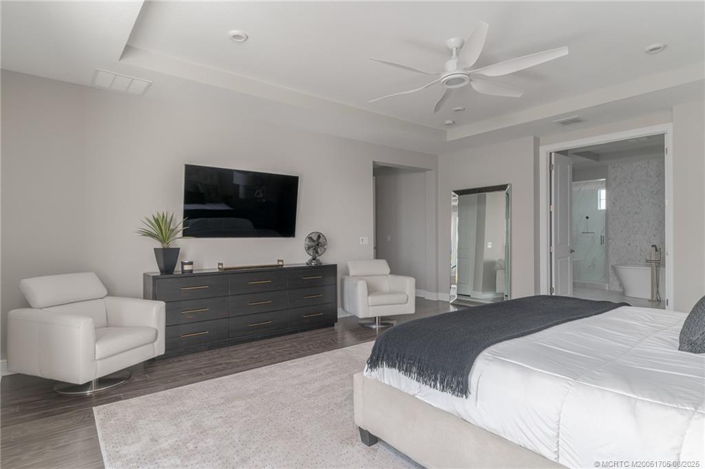 1280 NE Langford Lane