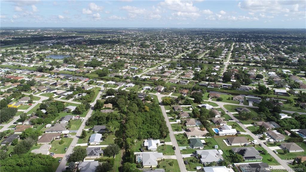 1642 SW Brisbane Street