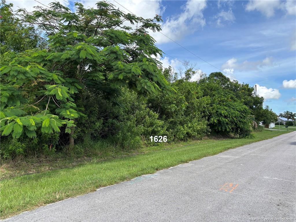 1642 SW Brisbane Street