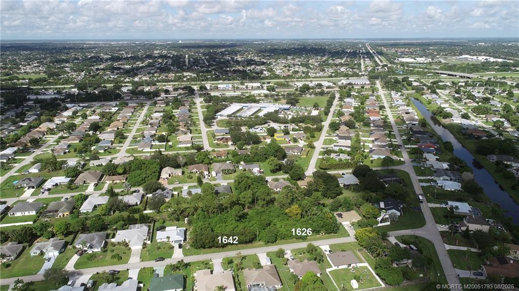 1642 SW Brisbane Street