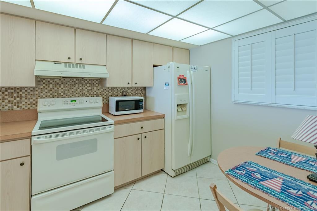 9490 S Ocean Drive 712