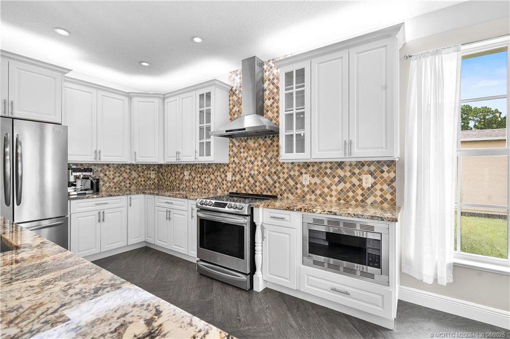 1781 SW Whipple Avenue