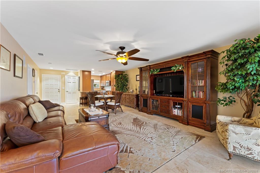 3901 SE Saint Lucie Blvd #18