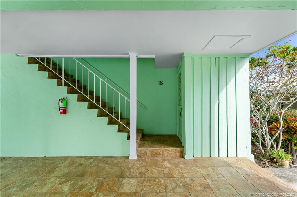 3901 SE Saint Lucie Blvd #18