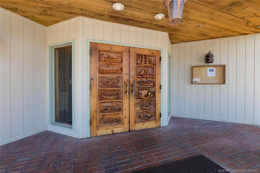 3901 SE Saint Lucie Blvd #18