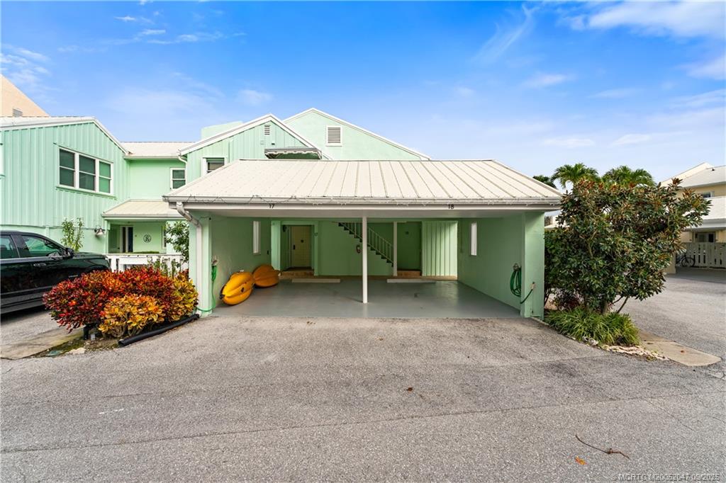 3901 SE Saint Lucie Blvd #18