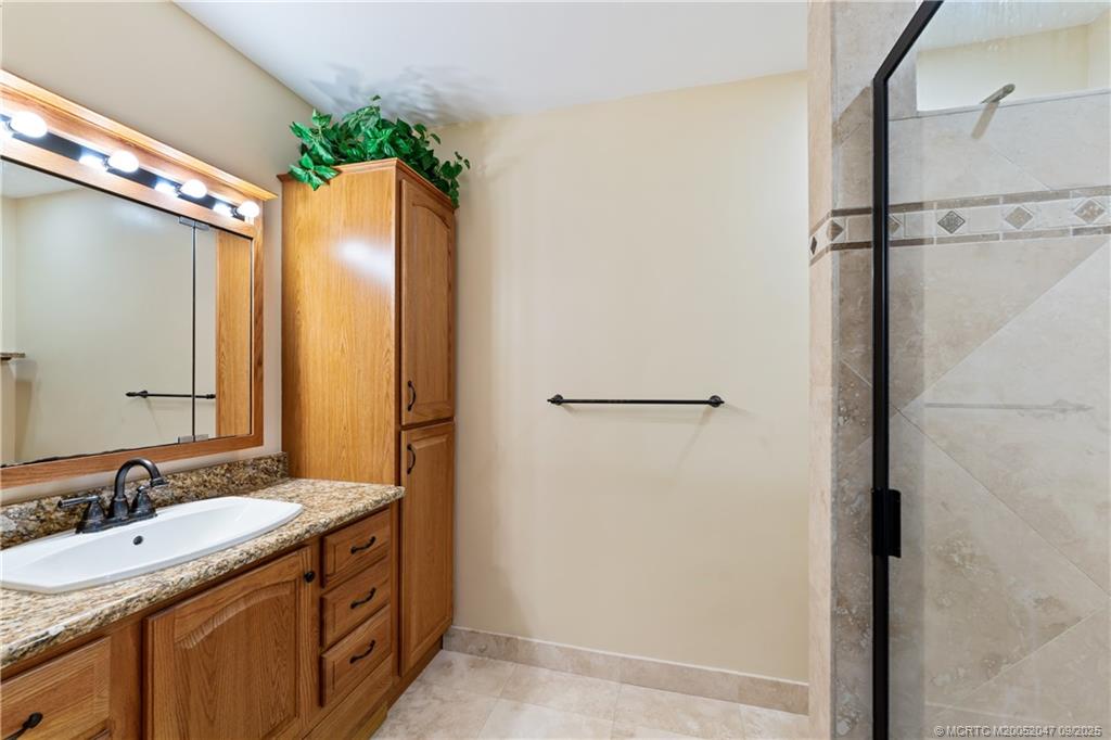 3901 SE Saint Lucie Blvd #18