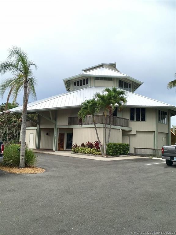 3901 SE Saint Lucie Blvd #18