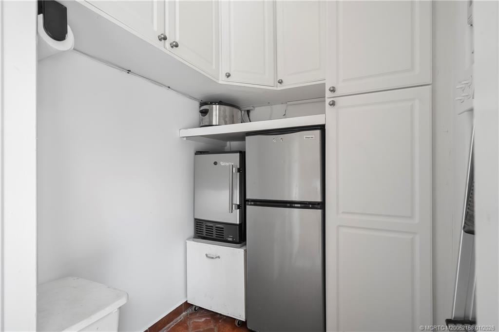 2164 SE Saint Lucie Blvd