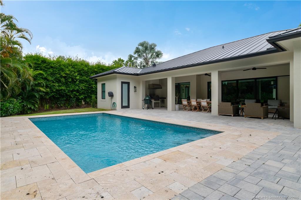 3800 SE Bent Banyan Way