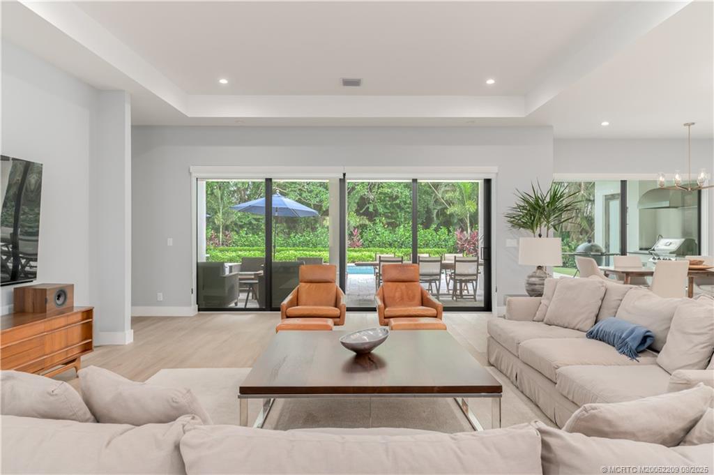 3800 SE Bent Banyan Way