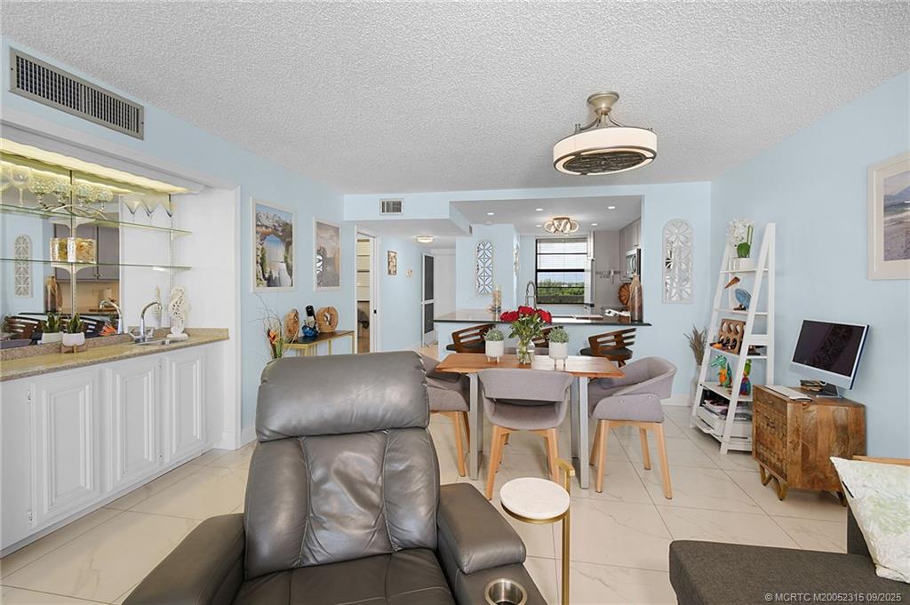 10000 S Ocean Drive 503