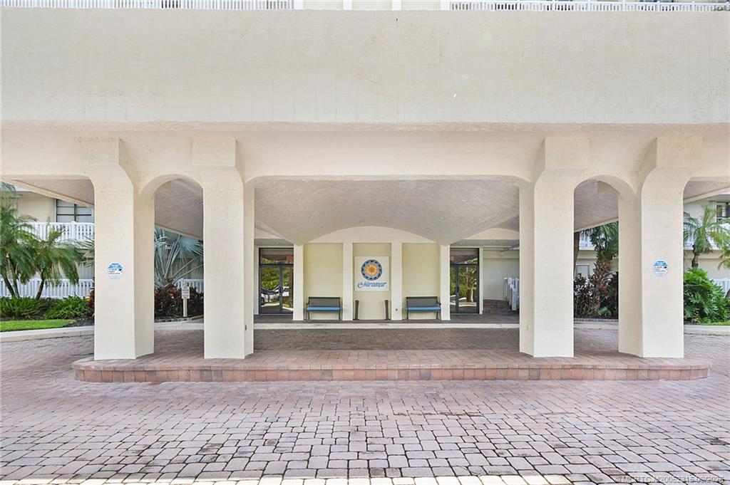 10000 S Ocean Drive 503