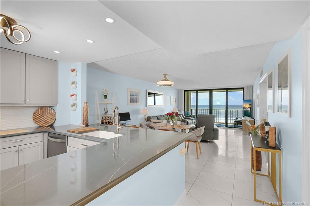 10000 S Ocean Drive 503