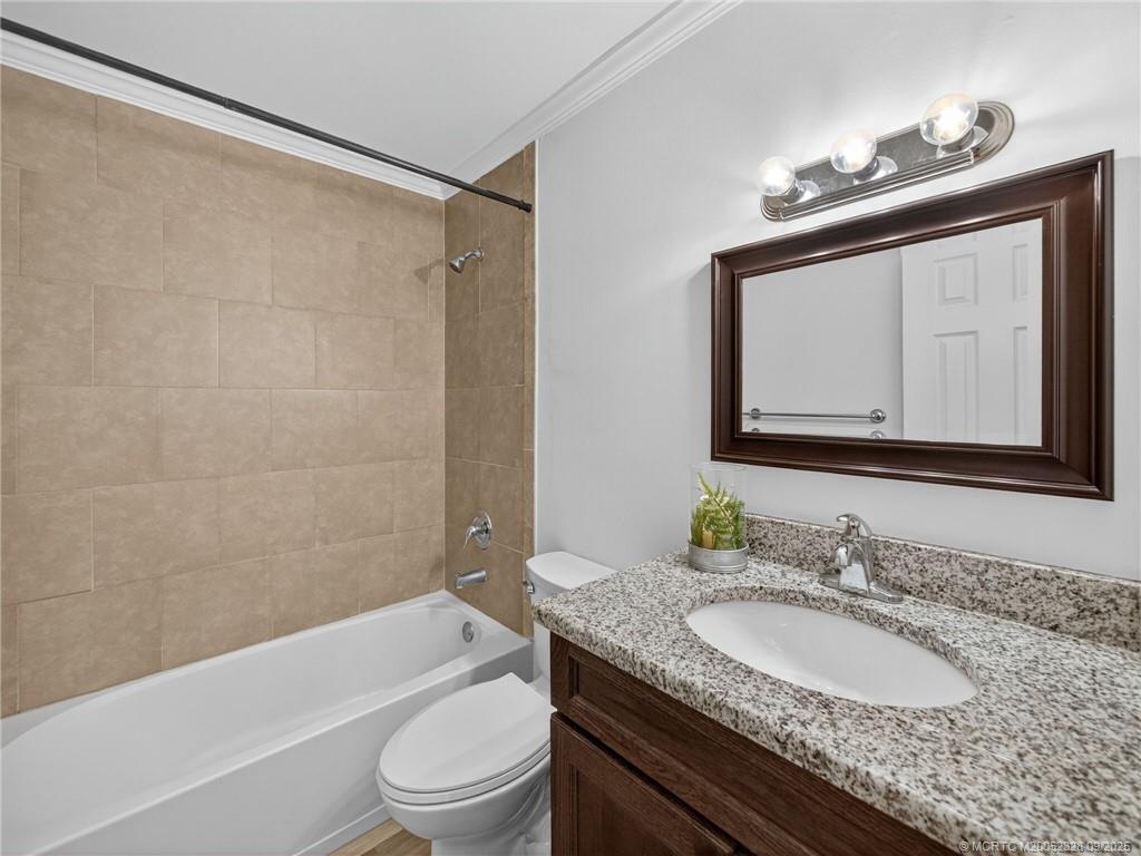 2346 NE Rustic Place