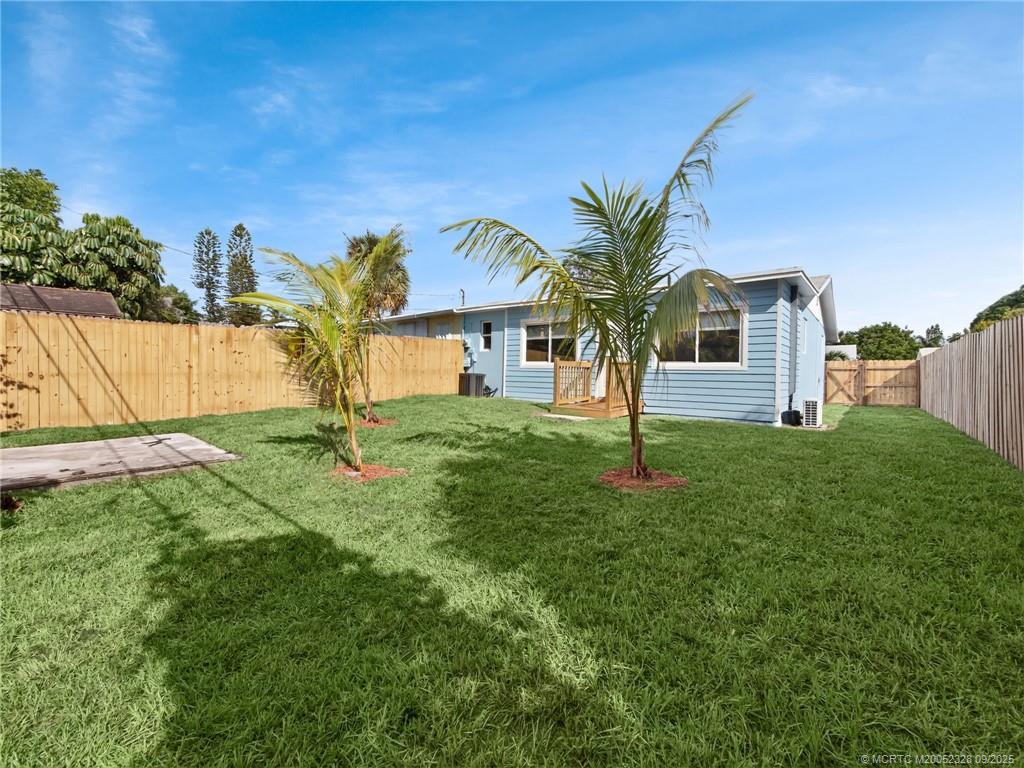 2346 NE Rustic Place