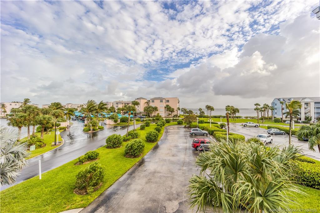 40 NE Plantation Road 317