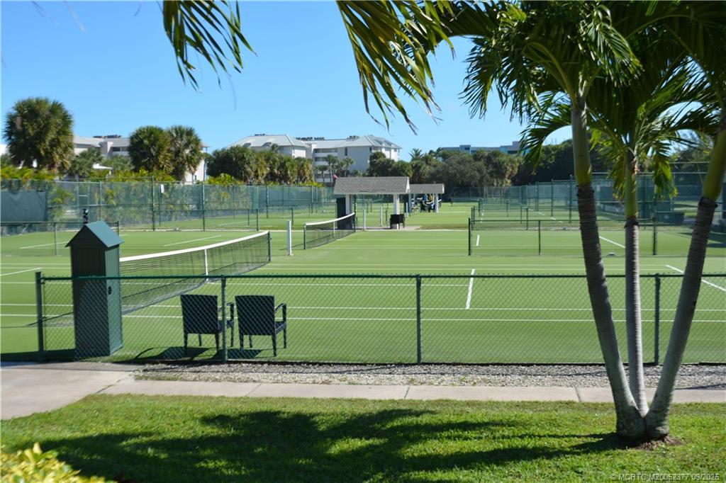 40 NE Plantation Road 317