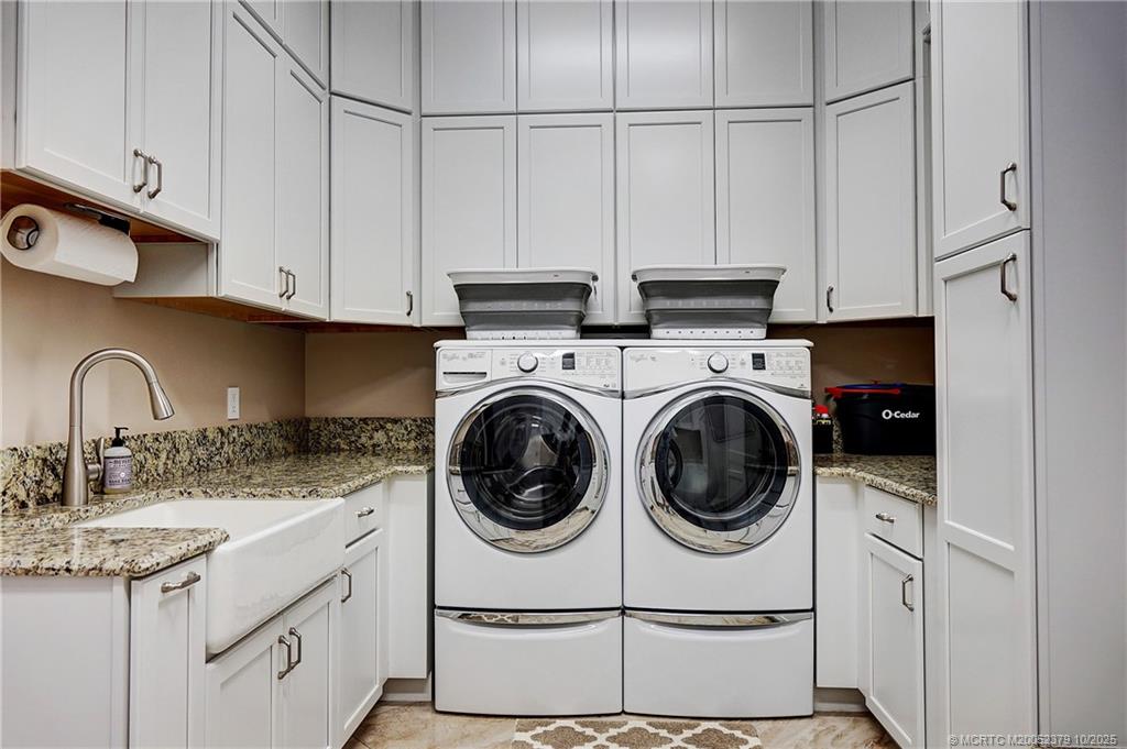 2690 NW Collins Cove Road