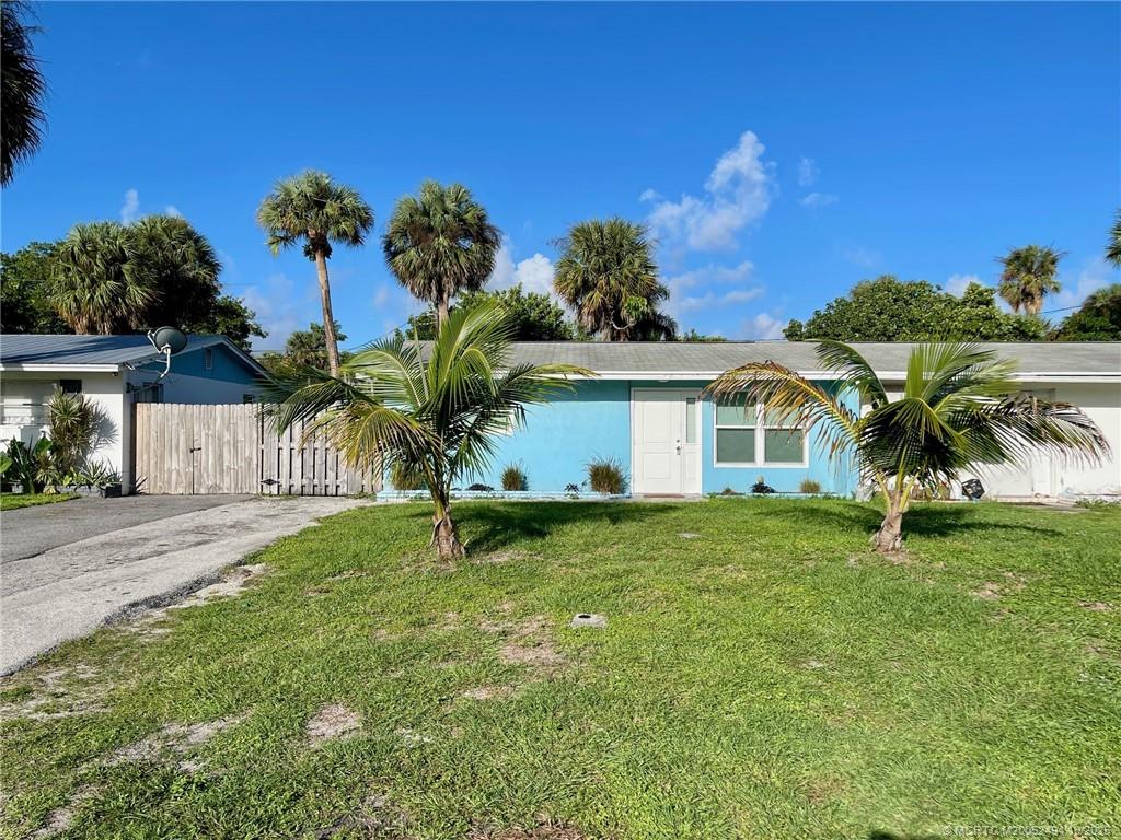 406 SE Robalo Ct