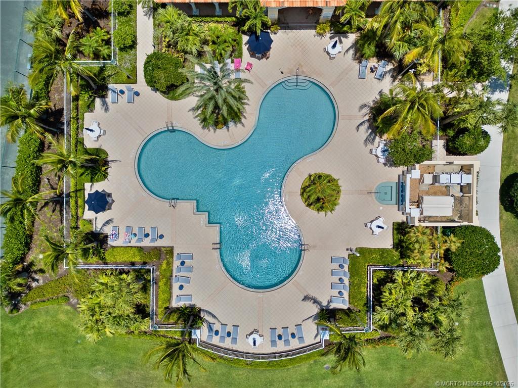 36 Harbour Isle Drive W 4