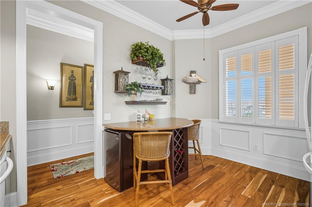 36 Harbour Isle Drive W 4