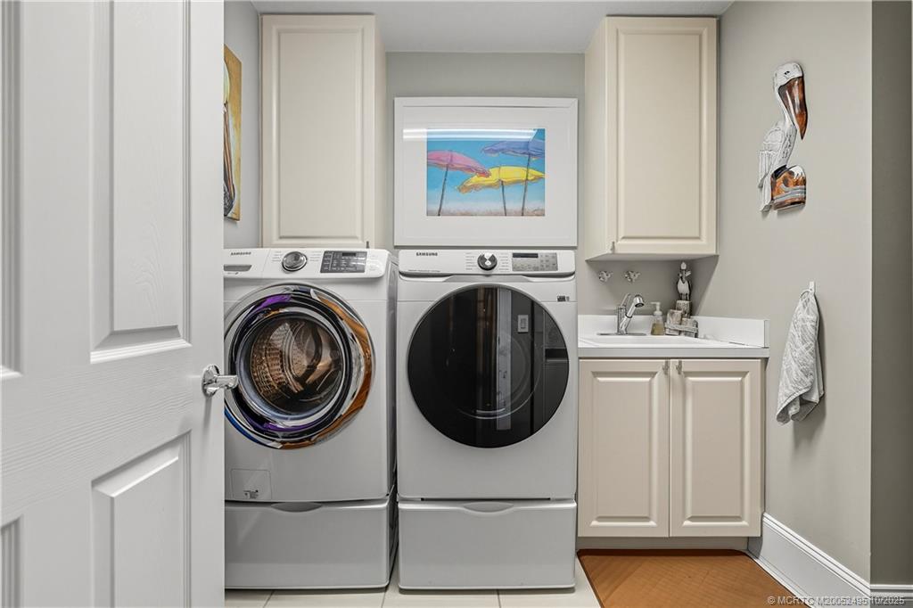 36 Harbour Isle Drive W 4