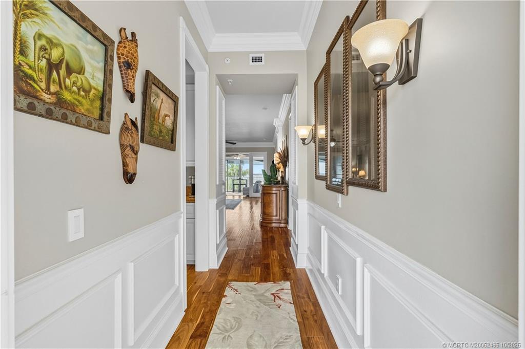 36 Harbour Isle Drive W 4