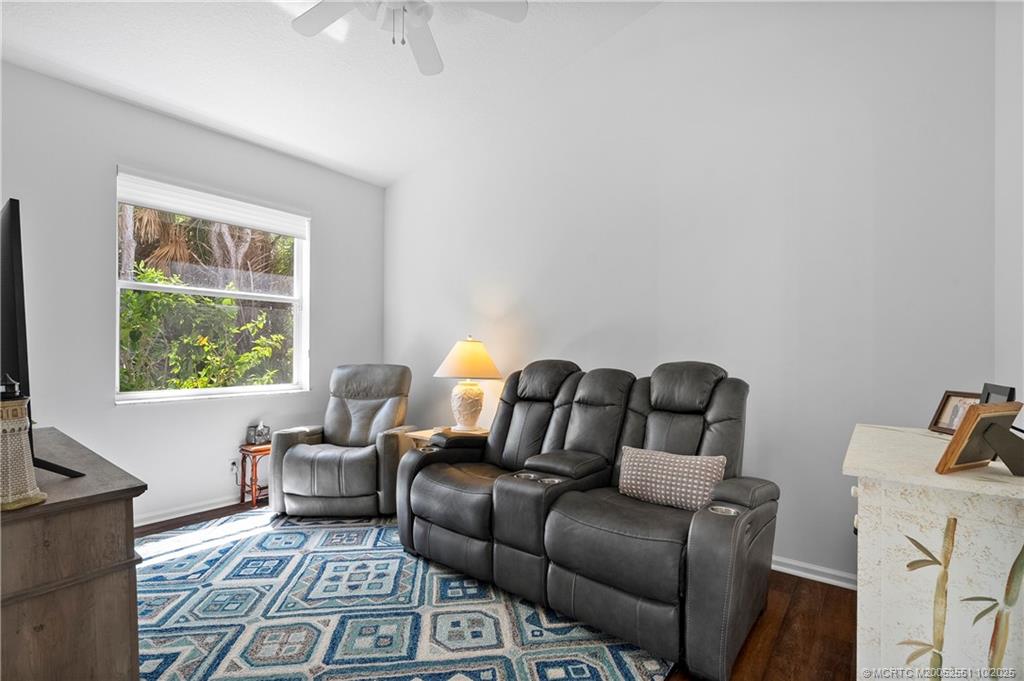 908 NW Mossy Oak Way