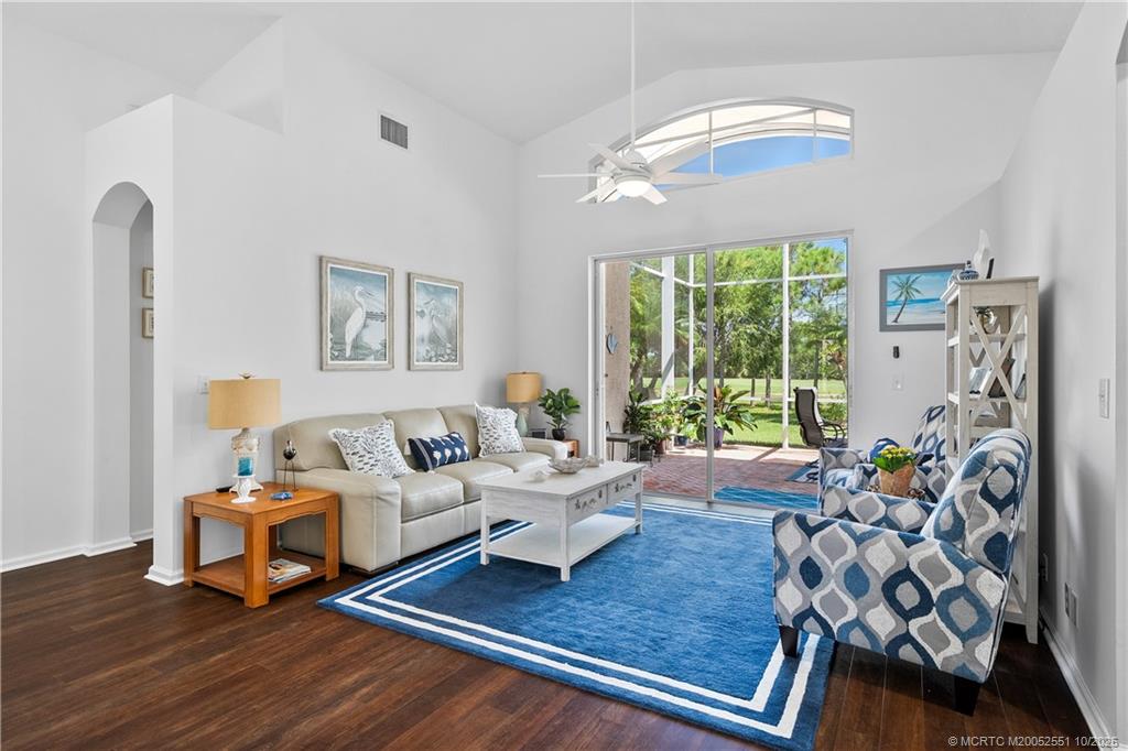 908 NW Mossy Oak Way