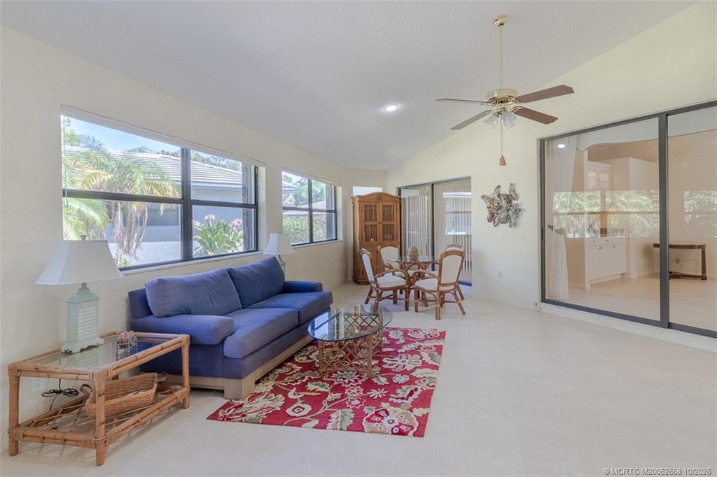 2343 SW Spoonbill Drive