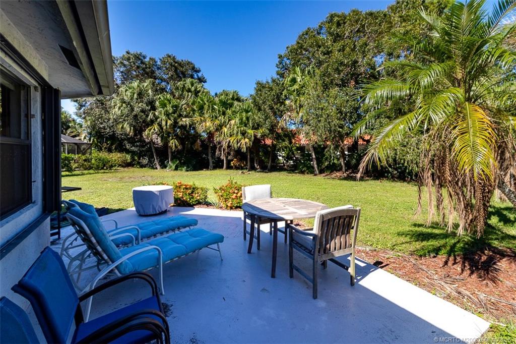 2343 SW Spoonbill Drive