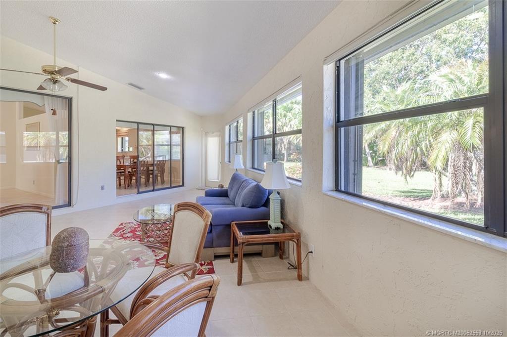 2343 SW Spoonbill Drive