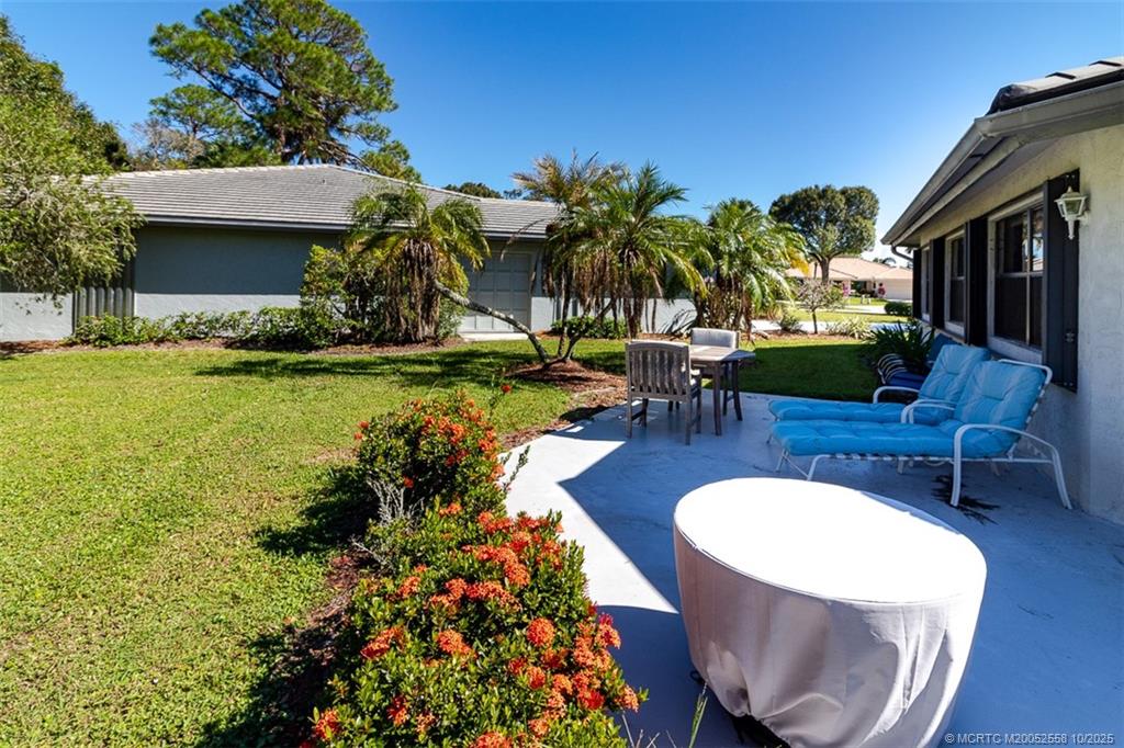 2343 SW Spoonbill Drive