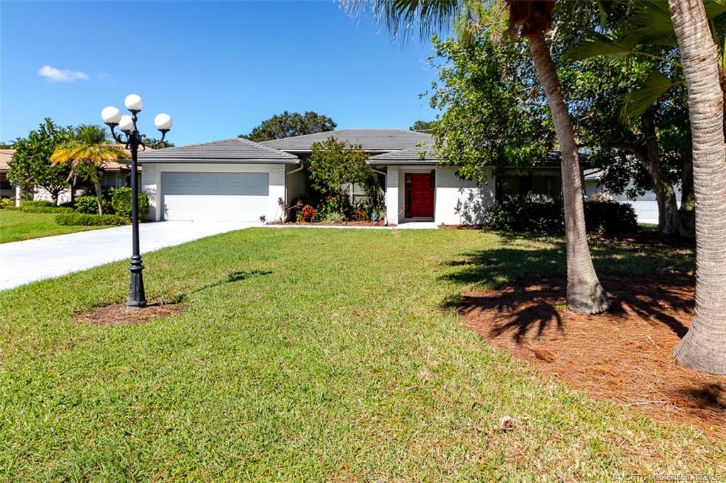2343 SW Spoonbill Drive