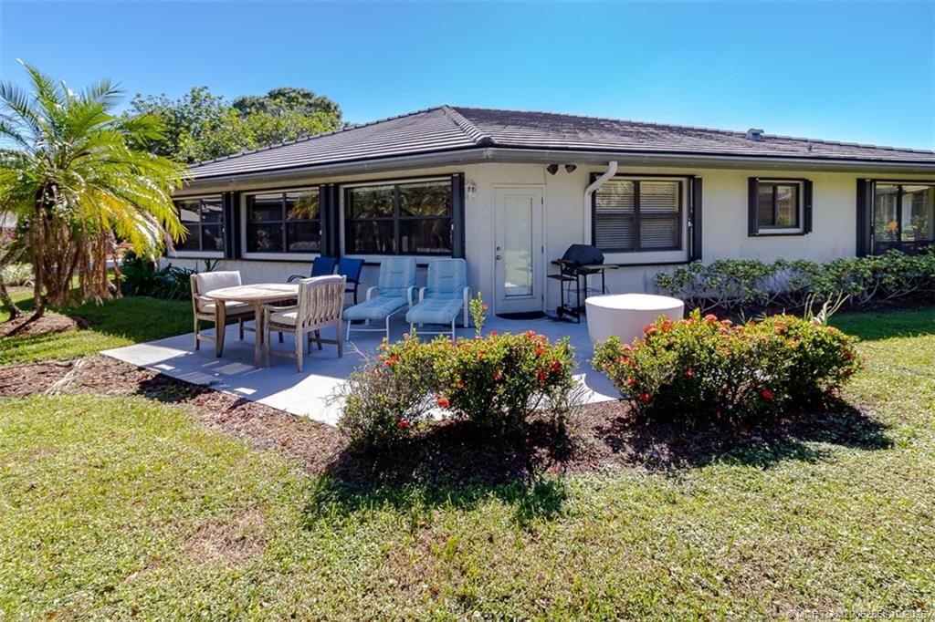 2343 SW Spoonbill Drive