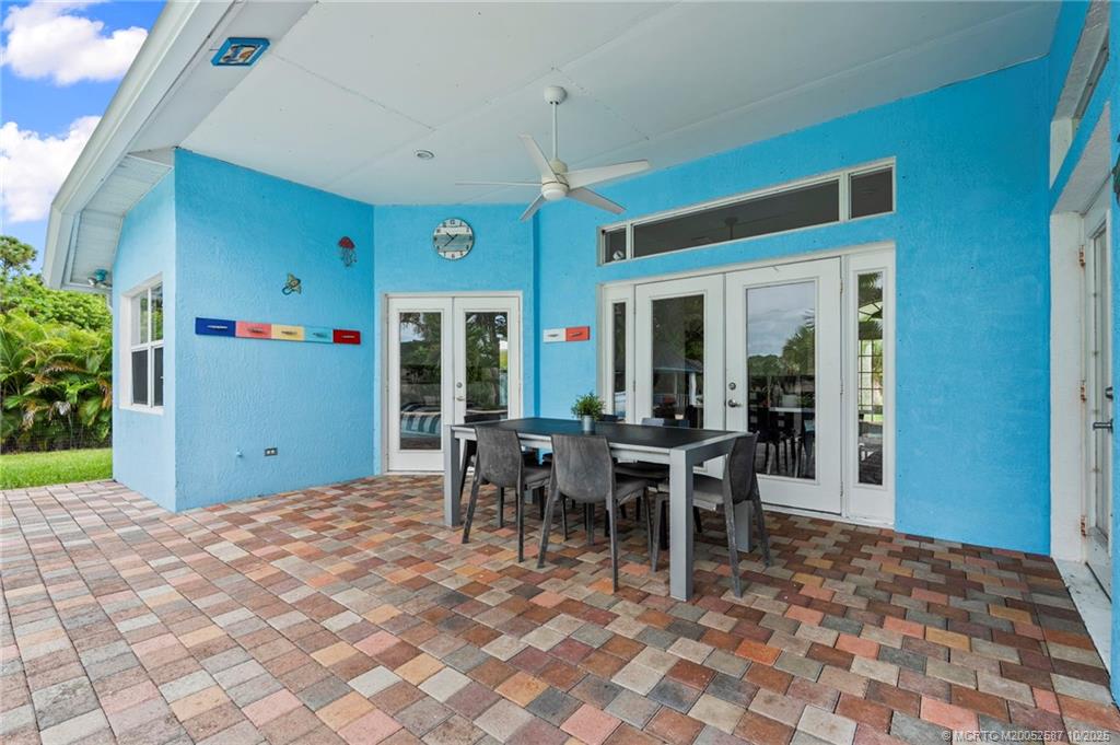 146 NE Blueberry Terrace