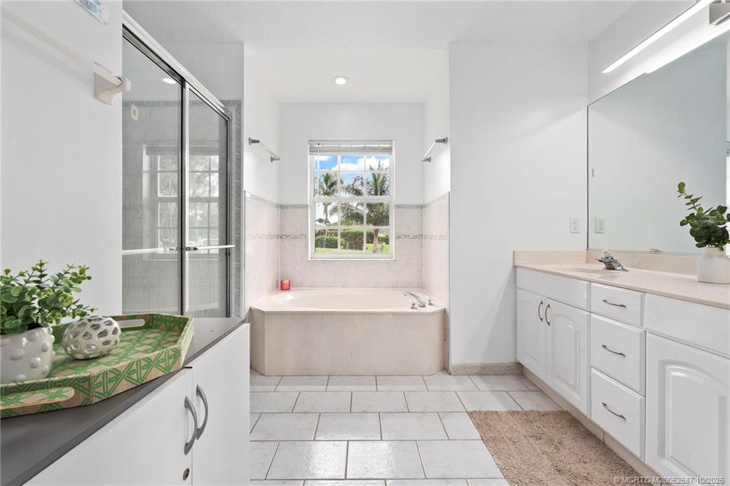 146 NE Blueberry Terrace