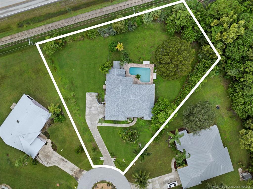 146 NE Blueberry Terrace