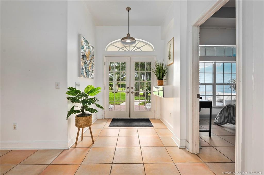 146 NE Blueberry Terrace