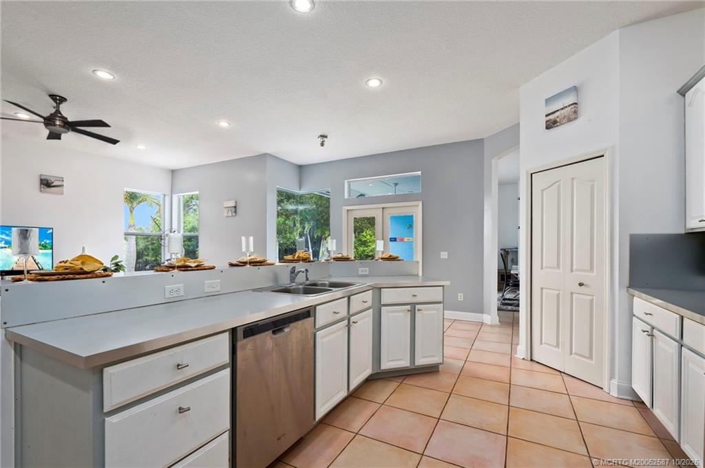 146 NE Blueberry Terrace