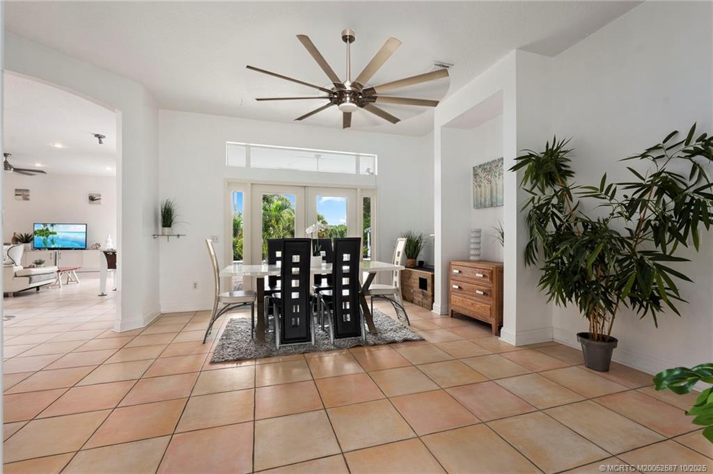 146 NE Blueberry Terrace