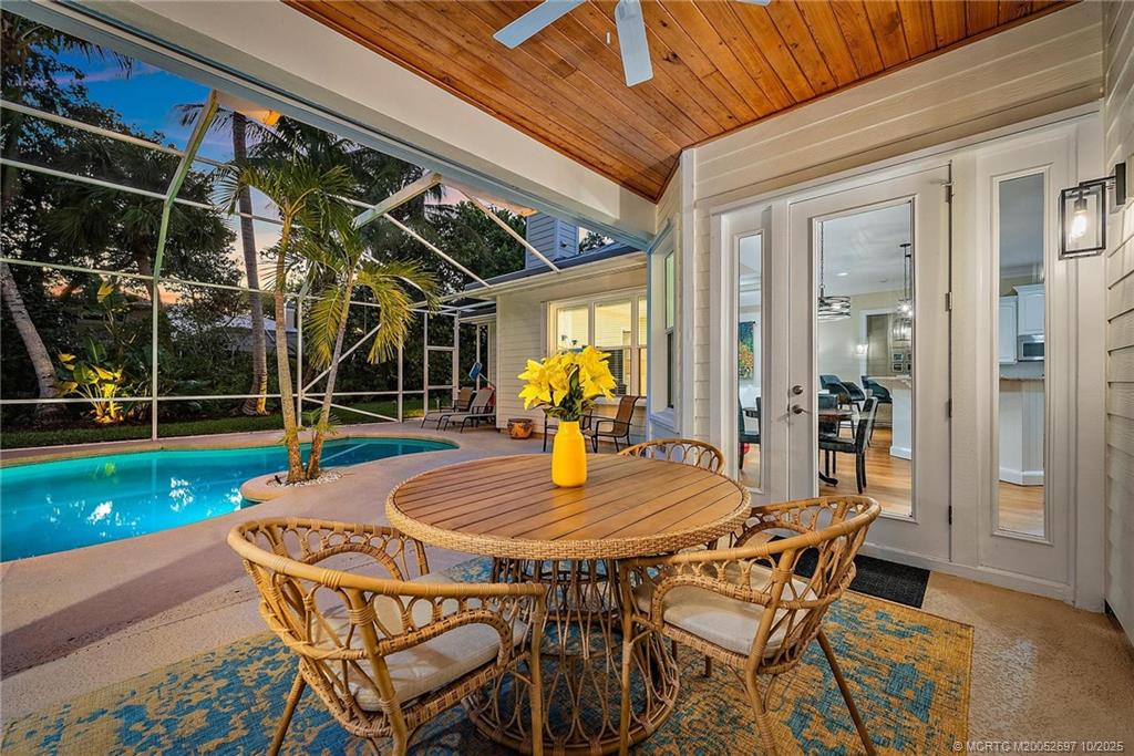 1418 NE Oak Bluff Lane