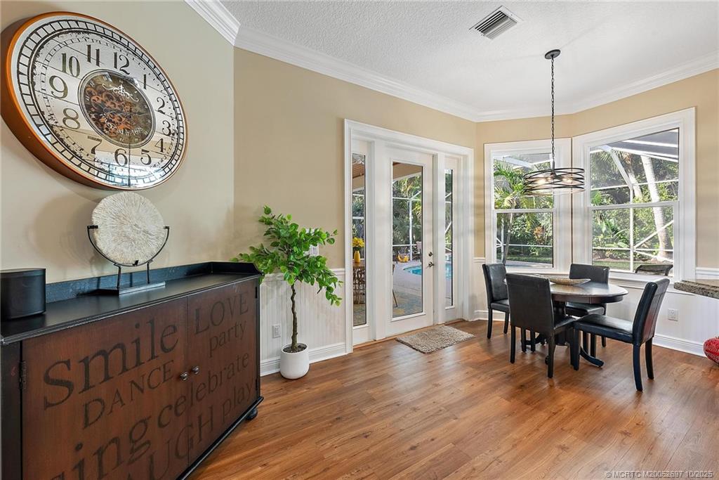 1418 NE Oak Bluff Lane