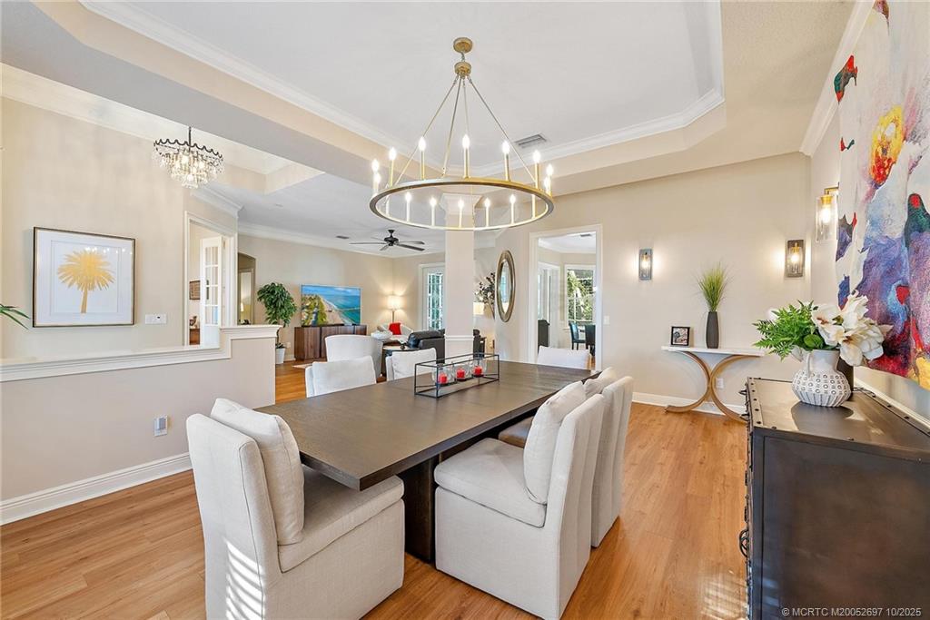 1418 NE Oak Bluff Lane