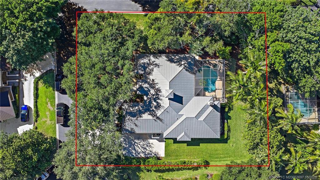 1418 NE Oak Bluff Lane