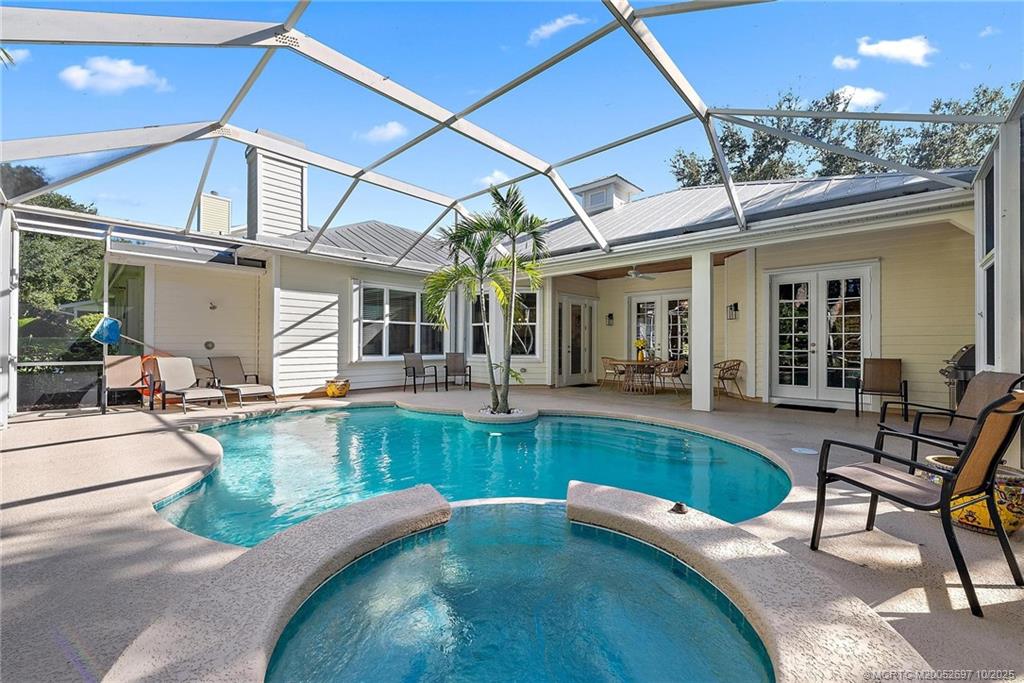 1418 NE Oak Bluff Lane