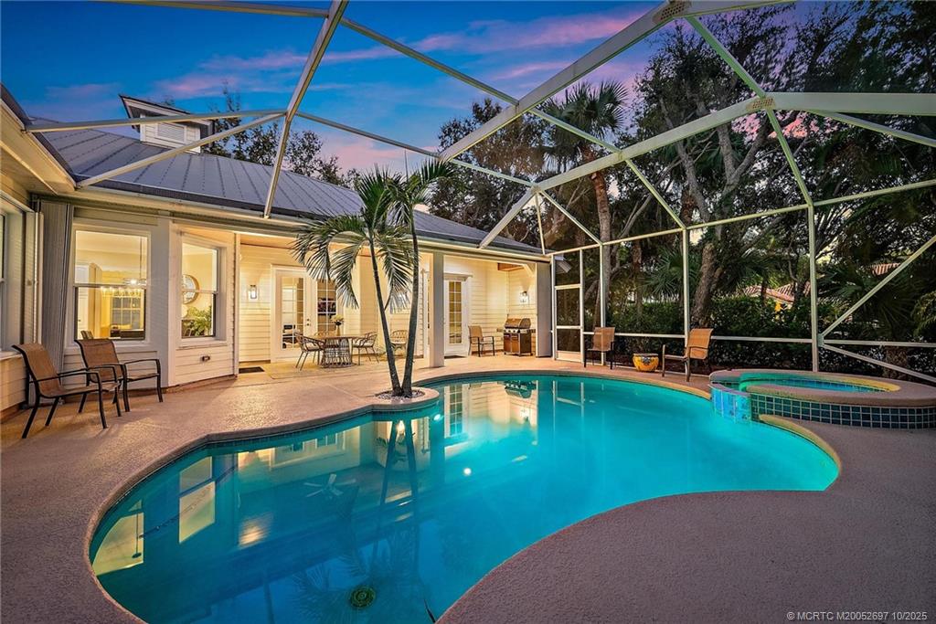 1418 NE Oak Bluff Lane