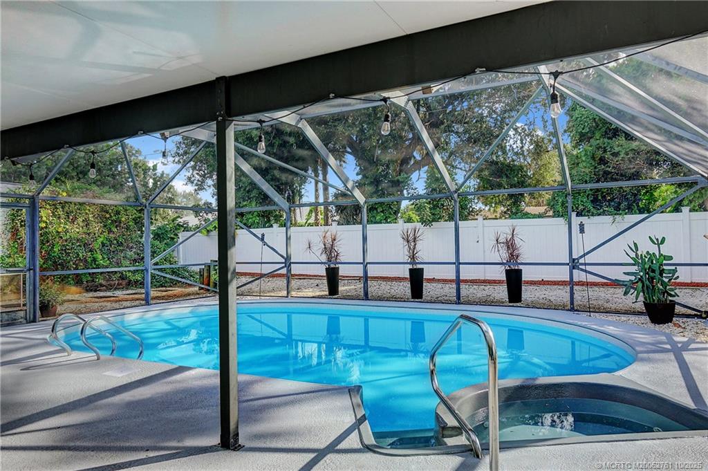 905 SE Flamingo Avenue